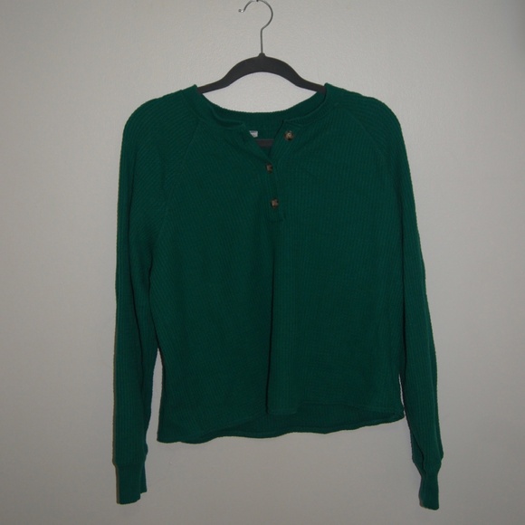 Women's Green Old Navy Sweater size Medium - Picture 1 of 4